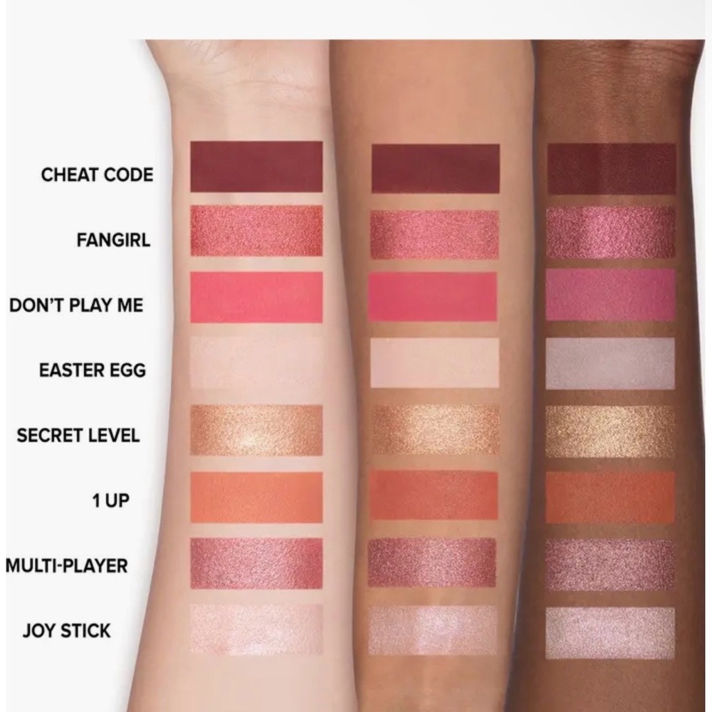 NEW Too Faced LET’S PLAY Mini On-The-Fly EYE SHADOW PALETTE Gamer Girl! - Picture 8 of 8